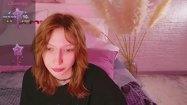 Snapshot of May_suki chatting on 02-14-26, 09:22 May suki online show from 02-14-26, 09:22