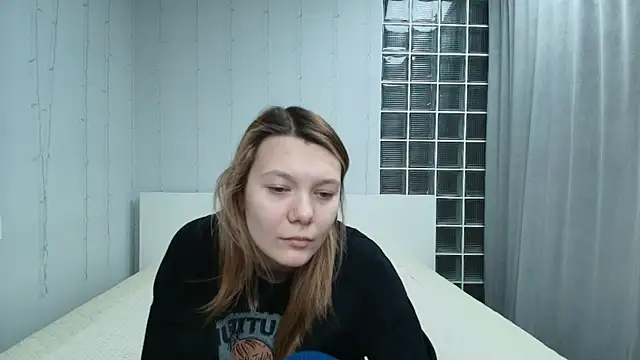 Sunny Sammy online show from 04-19-26, 01:27