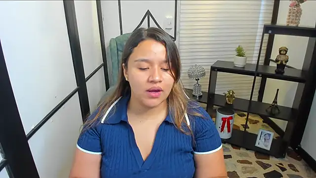 ElaBourn  online show from 12-18-25, 02:01