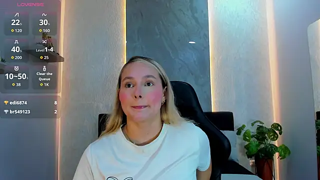 Snapshot of Emmaa_white_ chatting on 07-02-26, 05:30 Emmaa white online show from 07-02-26, 05:30