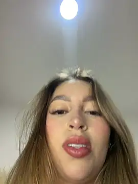 shannel moss   online show from 04-19-26, 12:43