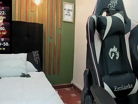 Sex samantha online show from 09-18-25, 01:24