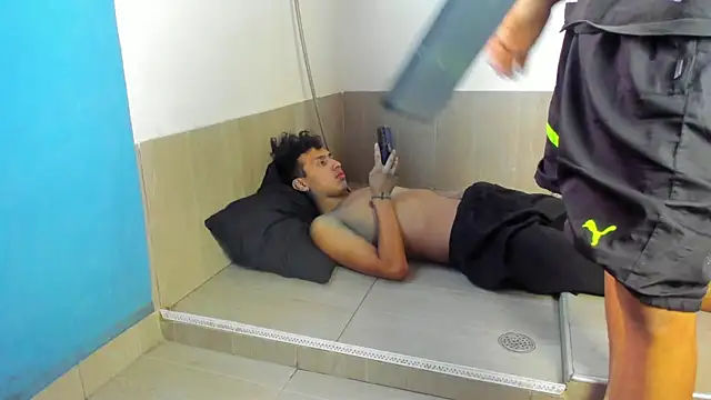 Snapshot of spicy_adonhis chatting on 11-02-25, 07:27 spicy adonhis online show from 11-02-25, 07:27