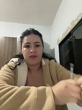 IvettSt  online show from 06-11-26, 03:59