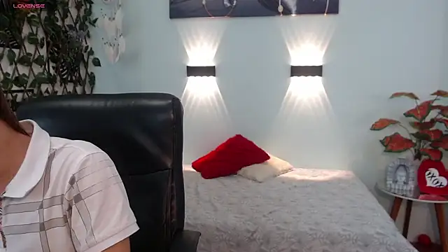 Snapshot of nathanclay chatting on 09-09-25, 12:37 nathanclay online show from 09-09-25, 12:37