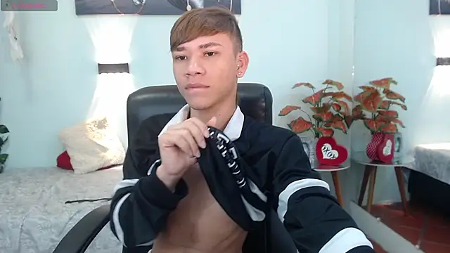 Snapshot of nathanclay chatting on 09-12-25, 12:49 nathanclay online show from 09-12-25, 12:49