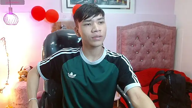 Snapshot of nathanclay chatting on 09-23-25, 03:09 nathanclay online show from 09-23-25, 03:09