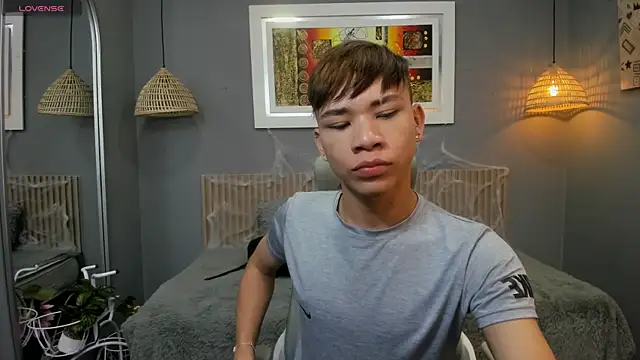 Snapshot of nathanclay chatting on 10-11-25, 03:39 nathanclay online show from 10-11-25, 03:39