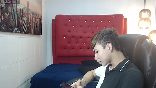 Snapshot of nathanclay chatting on 11-28-25, 01:03 nathanclay online show from 11-28-25, 01:03