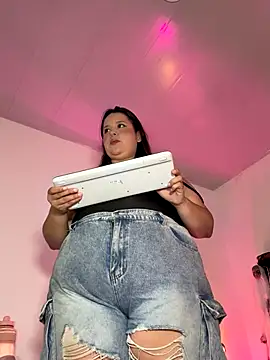 Snapshot of SamanthaDiamonds_ chatting on 10-24-25, 12:30 SamanthaDiamonds online show from 10-24-25, 12:30