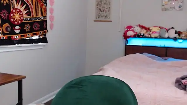 Snapshot of Cherribombzz chatting on 02-21-26, 03:24 Cherribombzz online show from 02-21-26, 03:24