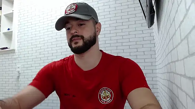 Snapshot of BombeiroHotx chatting on 11-11-25, 11:27 BombeiroHotx online show from 11-11-25, 11:27