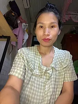 Snapshot of MinHiNi chatting on 09-13-25, 06:35 MinHiNi online show from 09-13-25, 06:35