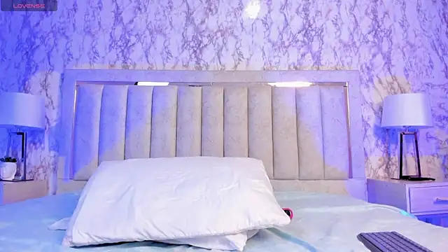 Snapshot of AlaiaMoretti chatting on 10-26-25, 05:35 AlaiaMoretti online show from 10-26-25, 05:35