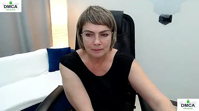 Snapshot of Pion_01 chatting on 11-17-25, 07:36 Pion 01 online show from 11-17-25, 07:36