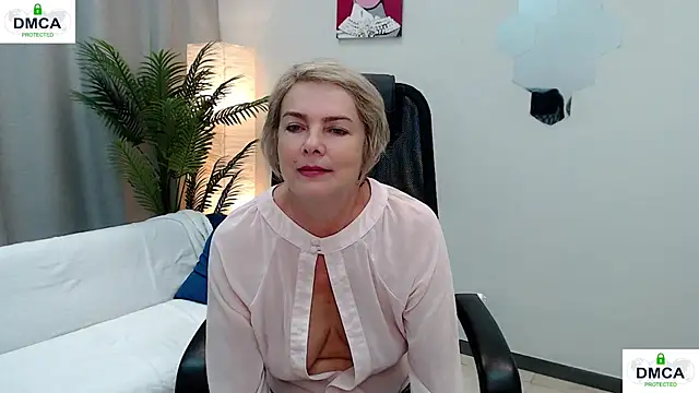 Snapshot of Pion_01 chatting on 06-24-26, 04:55 Pion 01 online show from 06-24-26, 04:55