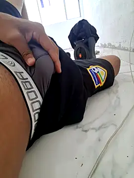 Snapshot of rbt9201 chatting on 10-23-25, 02:49 rbt9201 online show from 10-23-25, 02:49