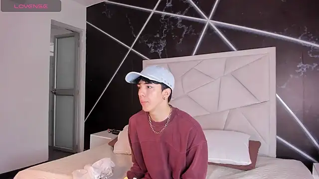 AerumChae online show from 04-14-26, 12:11