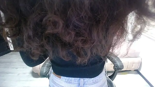 Snapshot of Velvet_Moon_V chatting on 10-11-25, 01:09 Velvet Moon V online show from 10-11-25, 01:09