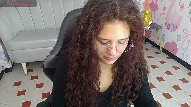 Velvet Moon V online show from 02-14-26, 01:19