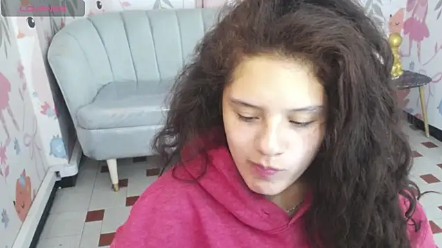 Velvet Moon V online show from 03-31-26, 01:11