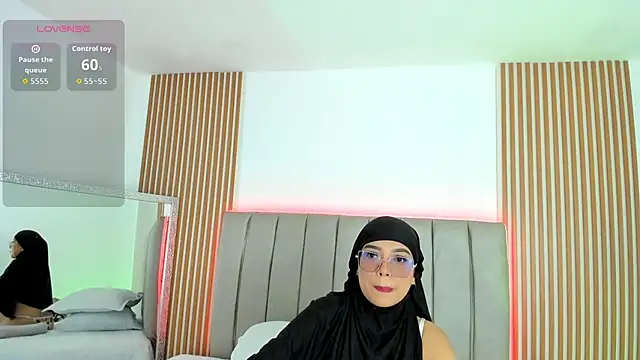 naishaa  online show from 10-06-25, 06:49