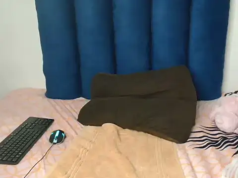 AeroSexx online show from 10-15-25, 07:47