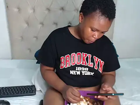 Lolly Ramochele online show from 04-02-26, 05:21