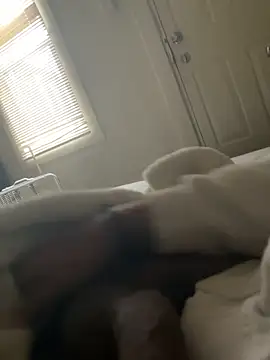 Snapshot of PittsburghKing chatting on 11-28-25, 02:31 PittsburghKing online show from 11-28-25, 02:31