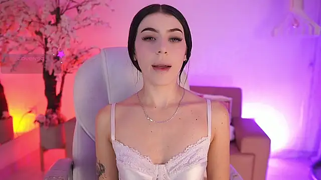 Snapshot of JadeSummerr chatting on 04-27-26, 11:41 JadeSummerr online show from 04-27-26, 11:41