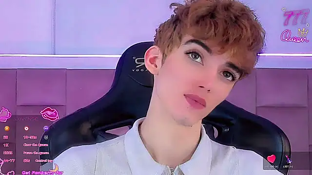 Baby FenixTS online show from 03-19-26, 08:18