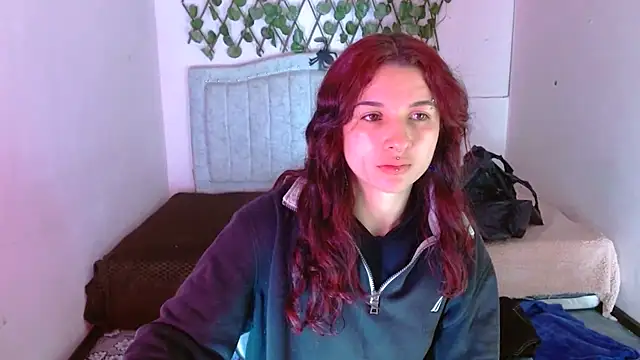 Snapshot of katalinathxandbritney1 chatting on 12-17-25, 02:28 katalinathxandbritney1 online show from 12-17-25, 02:28