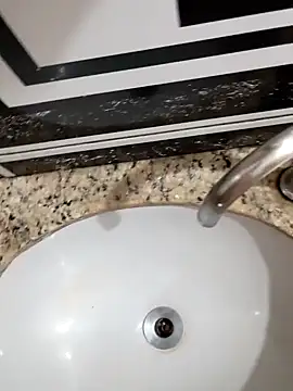 Snapshot of Gusttavotesudoxxvvc chatting on 09-25-25, 09:18 Gusttavotesudoxxvvc online show from 09-25-25, 09:18