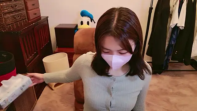 Snapshot of Fuwa_chan chatting on 10-10-25, 04:44 Fuwa chan online show from 10-10-25, 04:44