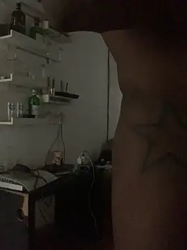 Snapshot of envolvemteX chatting on 02-23-26, 06:16 envolvemteX online show from 02-23-26, 06:16