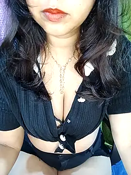 Snapshot of Ishani_Baby chatting on 12-16-25, 05:34 Ishani Baby online show from 12-16-25, 05:34