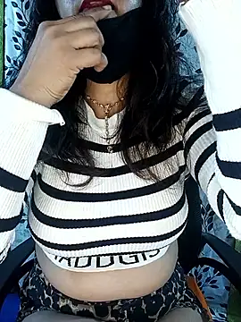 Snapshot of Ishani_Baby chatting on 01-07-26, 05:26 Ishani Baby online show from 01-07-26, 05:26