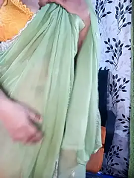 Snapshot of Ishani_Baby chatting on 01-09-26, 05:26 Ishani Baby online show from 01-09-26, 05:26