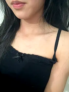 Snapshot of Desi_sara chatting on 10-26-25, 04:13 Desi sara online show from 10-26-25, 04:13