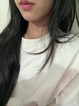 Snapshot of Desi_sara chatting on 10-29-25, 02:19 Desi sara online show from 10-29-25, 02:19