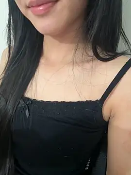 Snapshot of Desi_sara chatting on 11-02-25, 03:14 Desi sara online show from 11-02-25, 03:14