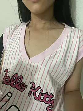 Snapshot of Desi_sara chatting on 07-22-26, 07:33 Desi sara online show from 07-22-26, 07:33