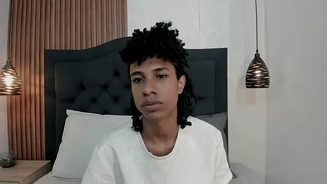 Snapshot of Johan_gz_ chatting on 07-10-26, 11:35 Johan gz online show from 07-10-26, 11:35