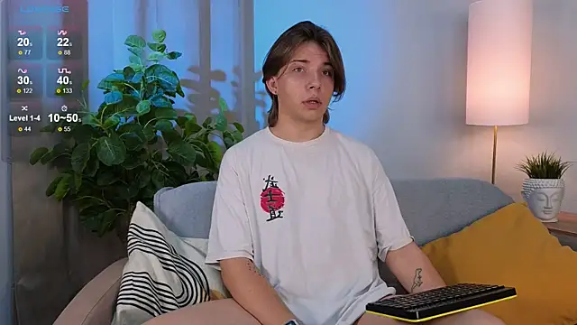 Snapshot of Robby_Manson chatting on 09-21-25, 09:16 Robby Manson online show from 09-21-25, 09:16