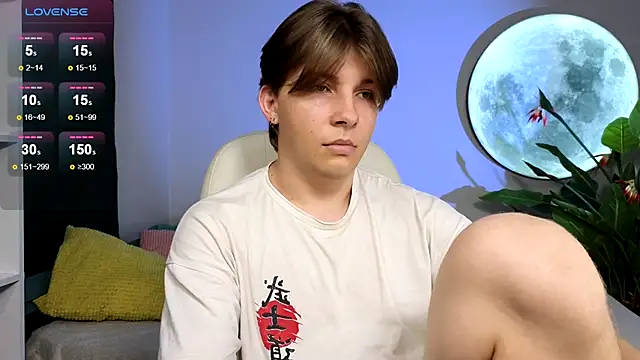 Snapshot of Robby_Manson chatting on 10-06-25, 02:47 Robby Manson online show from 10-06-25, 02:47