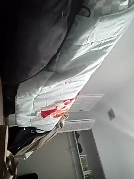 sarahkat86 online show from 02-28-26, 11:06