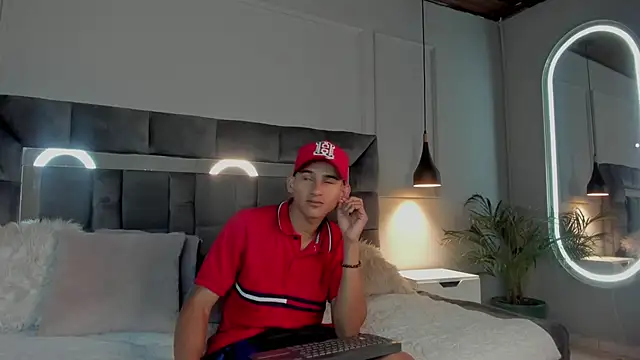 Jade rey  online show from 02-22-26, 04:35