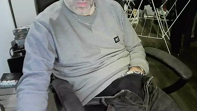 Chrisprngr online show from 01-12-26, 09:42