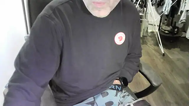 Chrisprngr online show from 03-05-26, 09:44