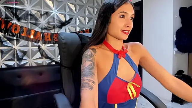 hellen tease online show from 10-29-25, 01:24